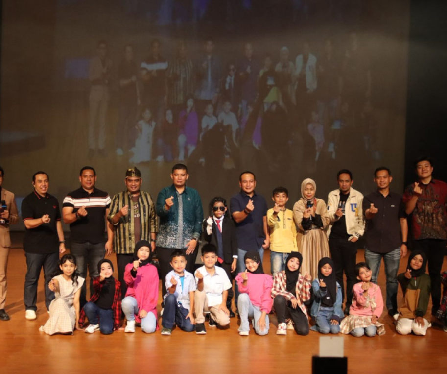 Kepala Dinas Kebudayaan dan Pariwisata Kota Pekanbaru Hadiri Konser Amal Peduli Palestina