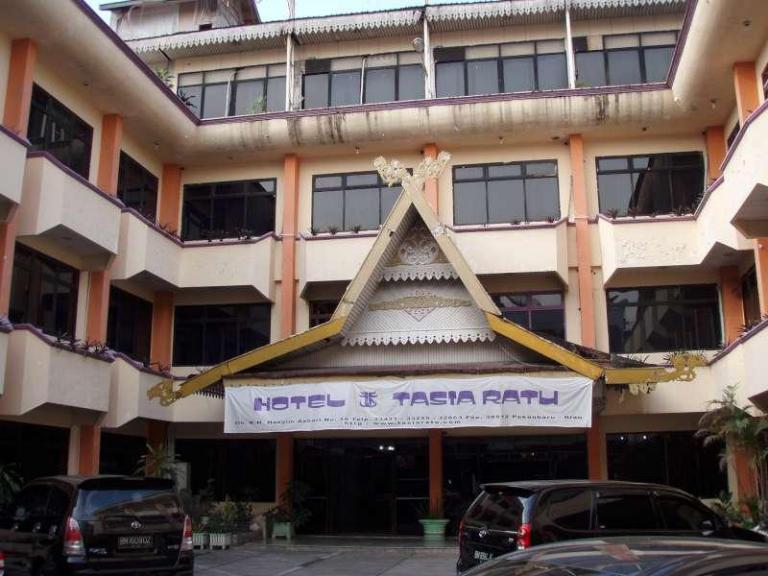 HOTEL TASIA RATU